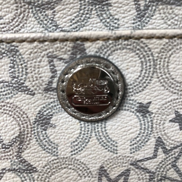 Cute Coach Wristlet - Picture 3 of 5